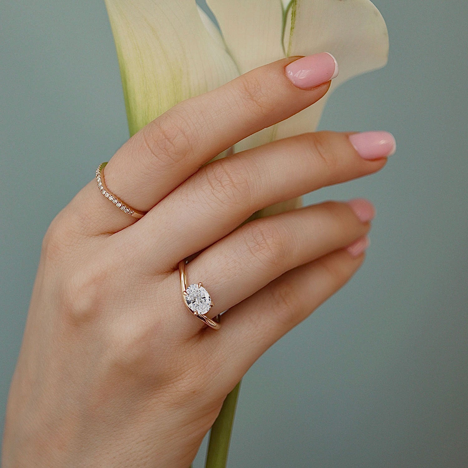 Orla Curved Band Solitaire Engagement Ring, Oval Cut