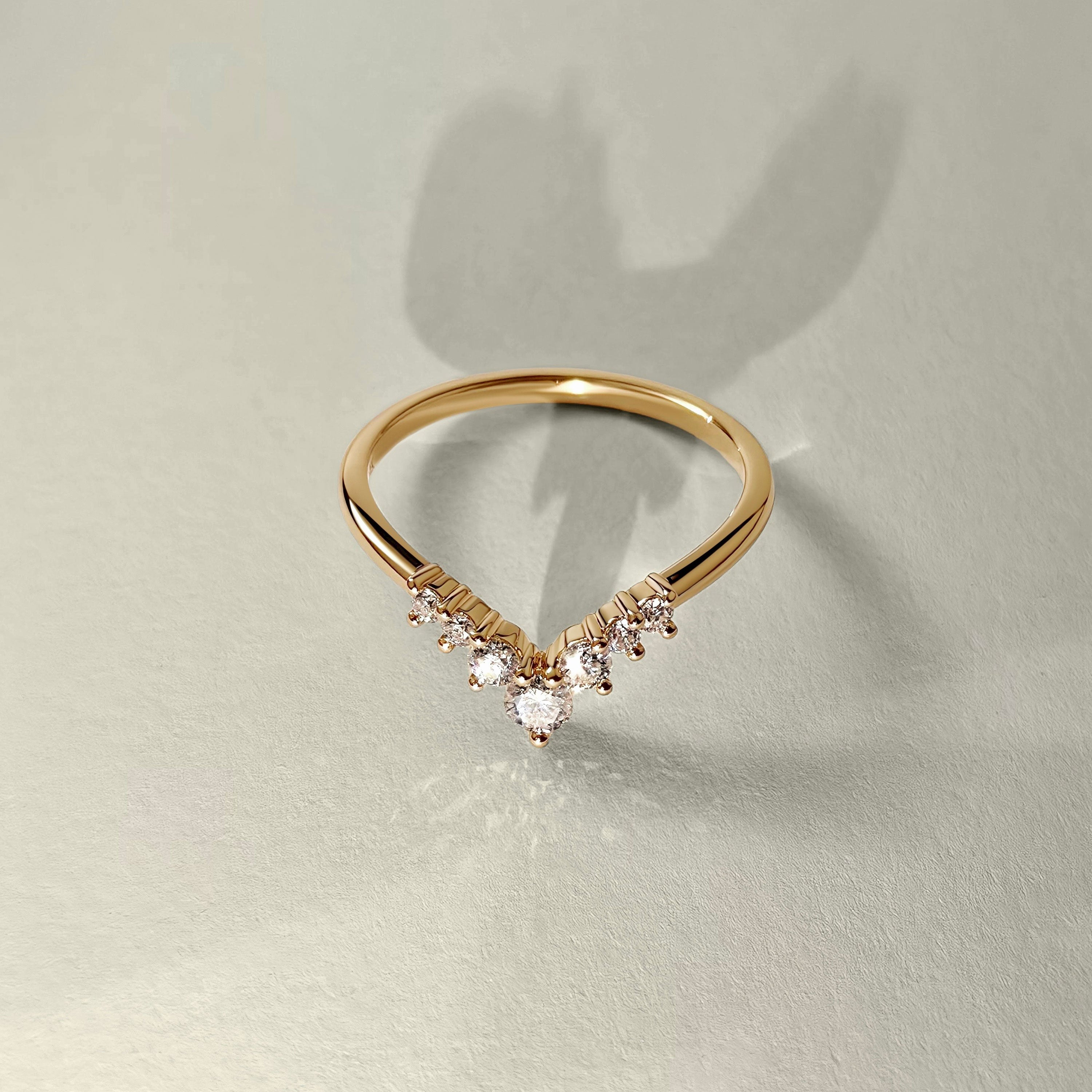 Dewdrop Curved Eternity Ring, Round Brilliant
