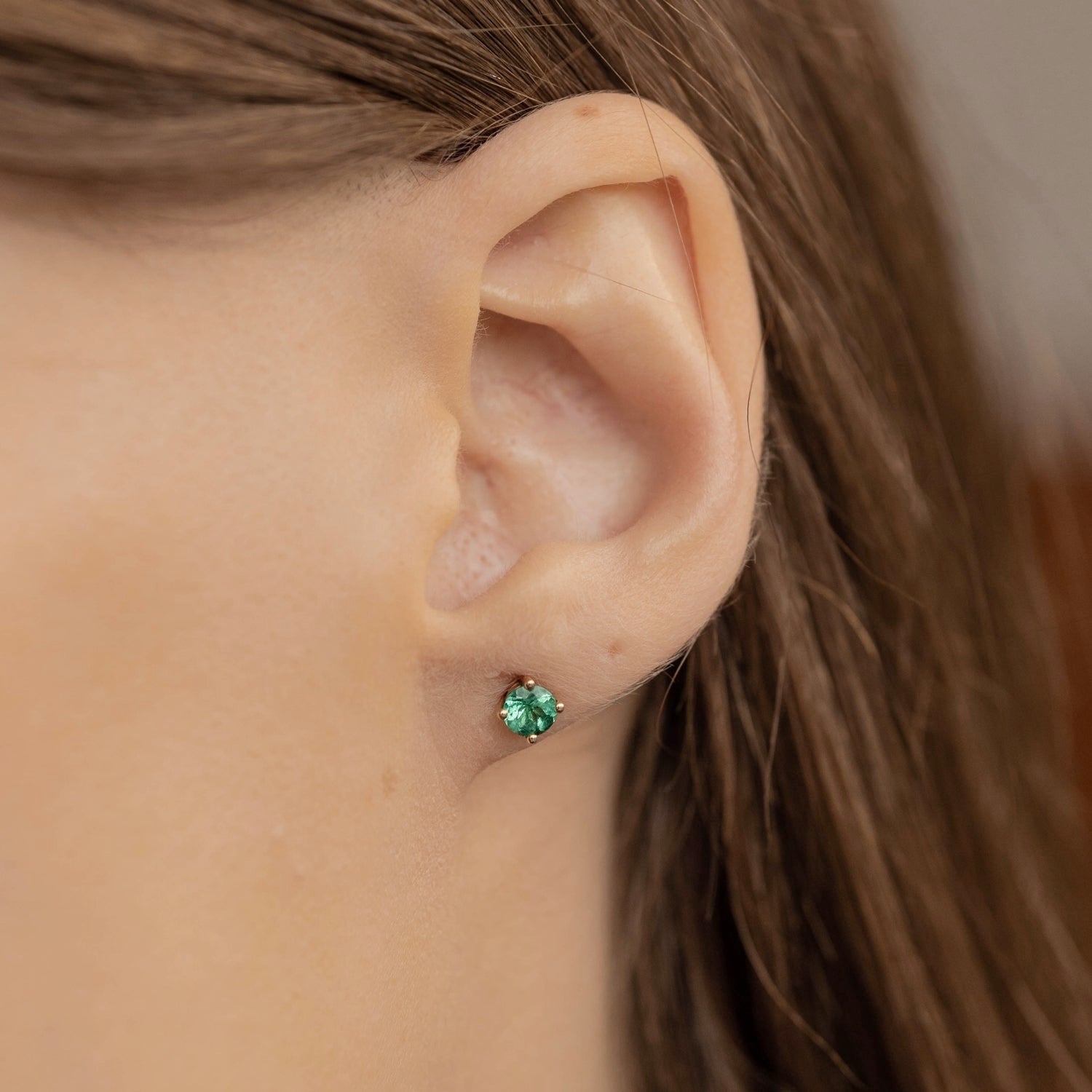 Round Emerald Stud Earrings