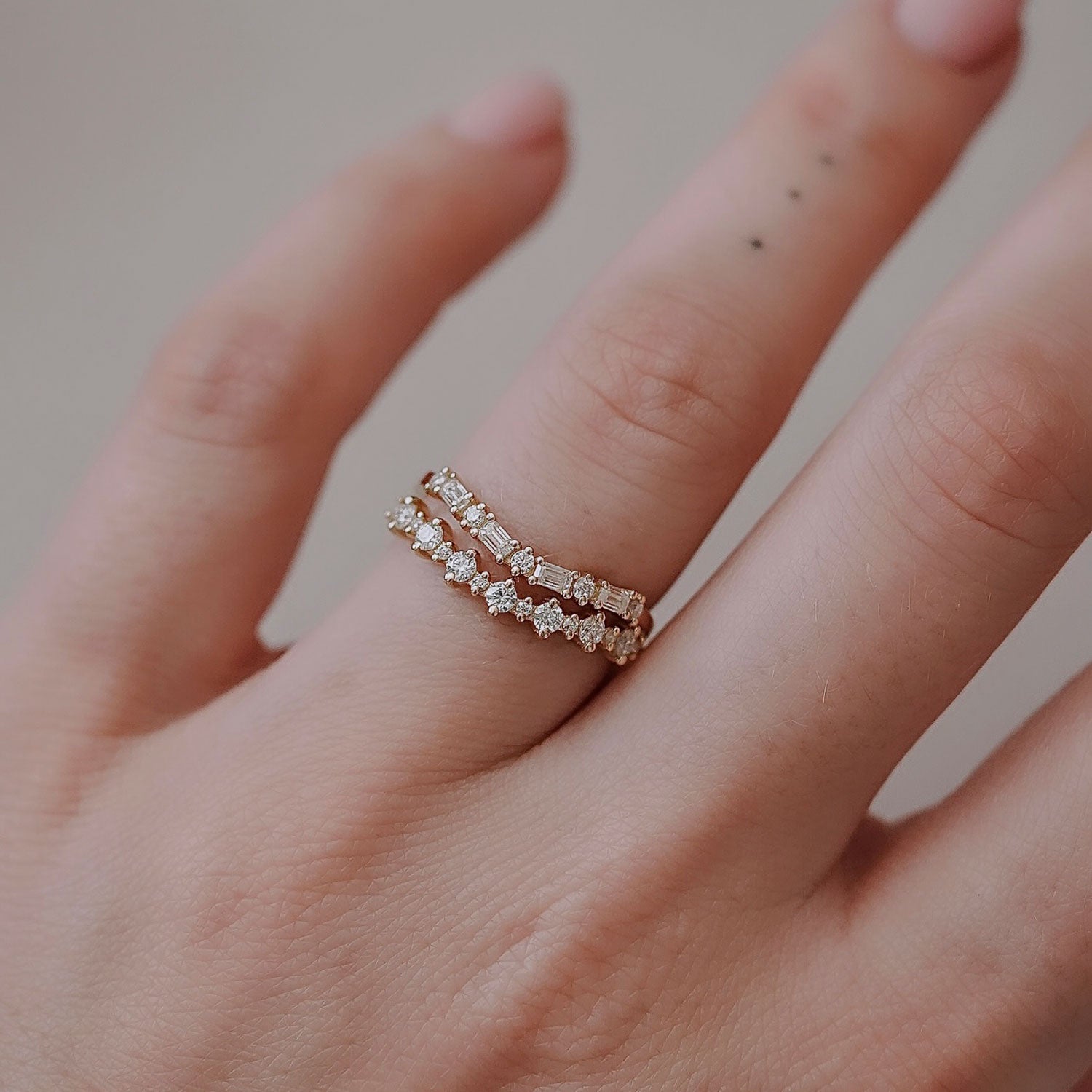 Bellisa Signature Straight Half Eternity Ring, Emerald With Round Brilliant