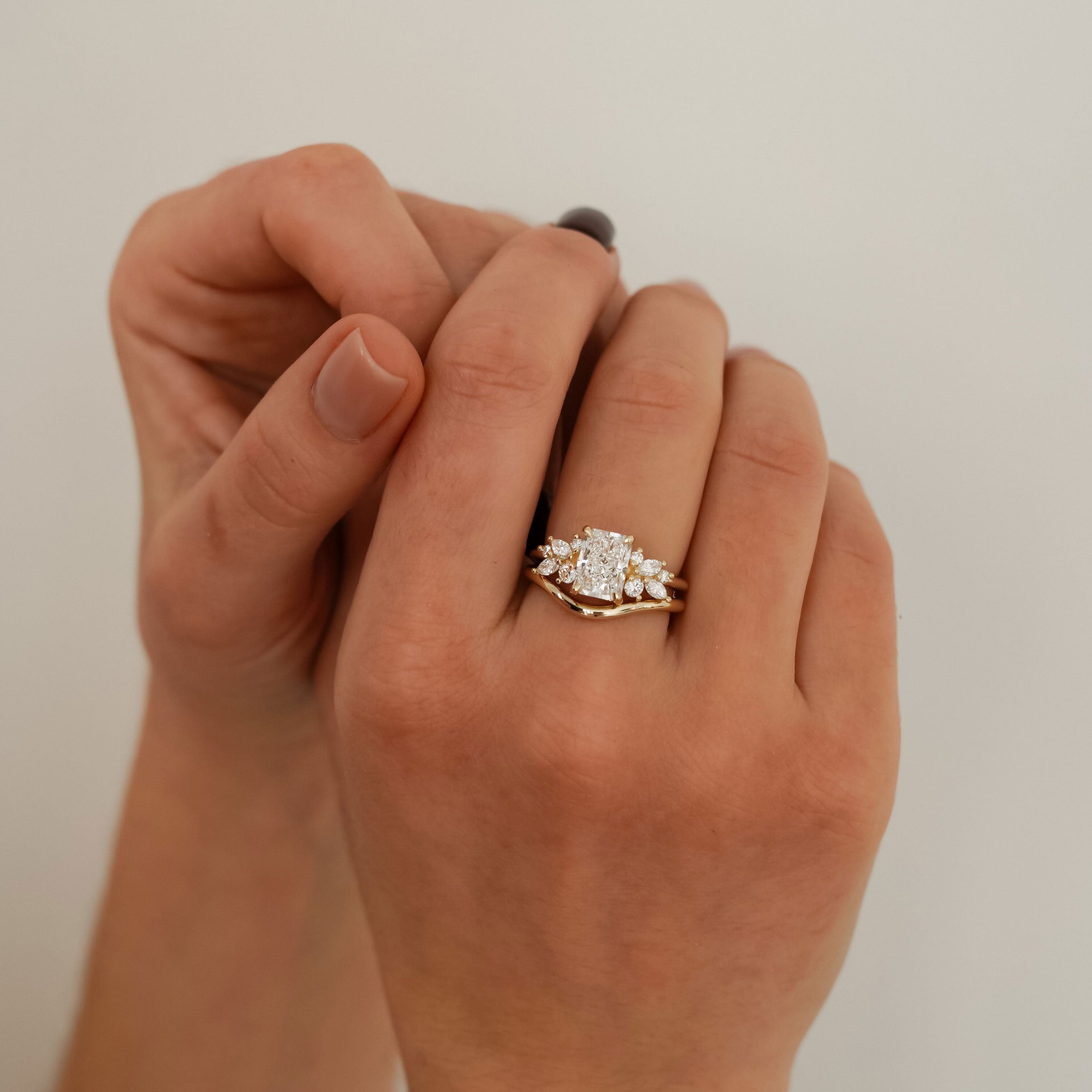 14k Solid Gold Curve Stackable Ring