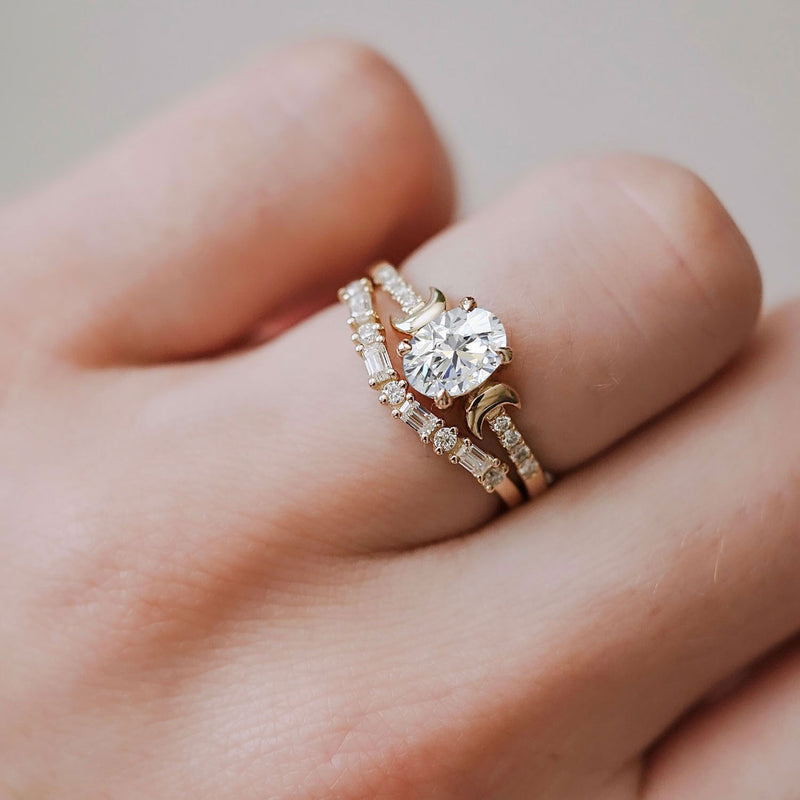 Elenore Jewels Full Moon Diamond Prong Engagement Ring at Rs 25000 | Diamond  Engagement Ring in Surat | ID: 2851836628648